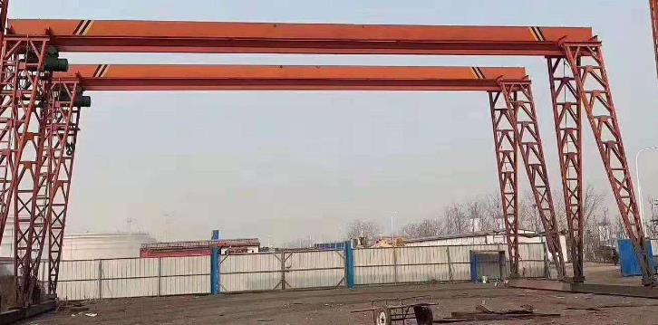 MHGY10噸上包下花葫蘆龍門吊短時升高電壓試驗有什么作用?